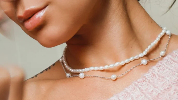 Modern Woman’s Guide to Costume Jewelry