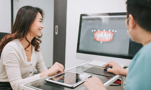 How Periodontists Use Technology To Improve Treatment Outcomes