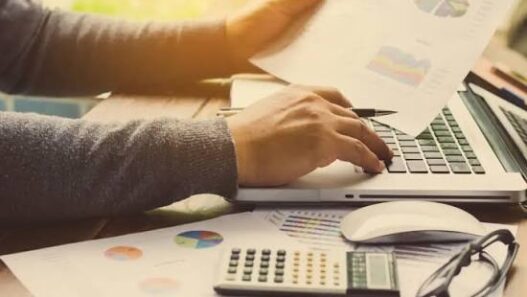Why Accountants Help Businesses Stay Financially Agile
